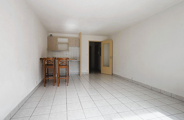 PORNICHET - BONNE SOURCE - À 50 MÈTRES DE LA MER - APPARTEMENT 38 M² AVEC JARDINET, PARKING ET CAVE — photo 3