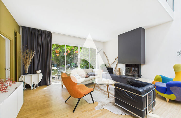Maison Bourgeoise en Coeur de Ville - 5 chambres, garage, jardin clos. — photo 2