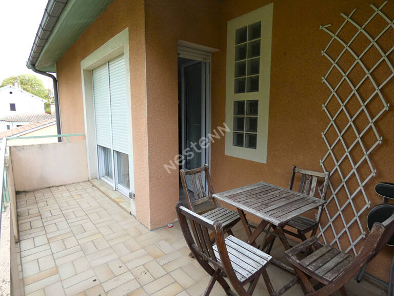 Toulouse L'Ormeau 31400 Agréable T2 Meublé entièrement rénové 37.72m² ,terrassede 6m², place de parking extérieure, garage à vélo,résidence arborée très calme — photo 1
