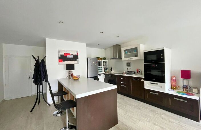 Grand T2 rénové de 62 m² au cœur de Peyrehorade — photo 2
