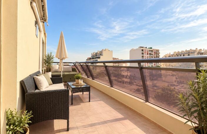 NICE CARRAS - 3 PIÈCES -  TERRASSE DE 12 M² — photo 5