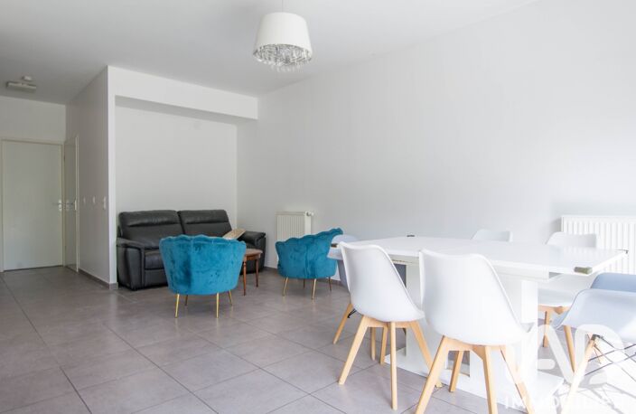 Location Appartement 5 pièces — photo 2