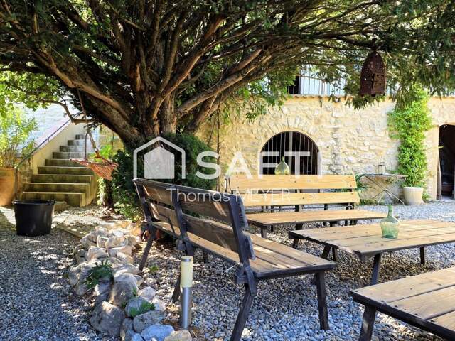 maison de village avec jardin + garage + 4 caves — photo du bien