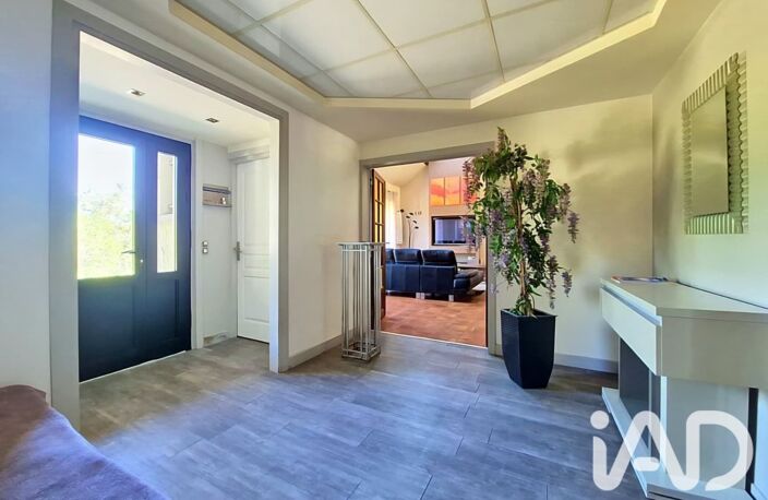 Vente Maison traditionnelle 7 pièces — photo 3