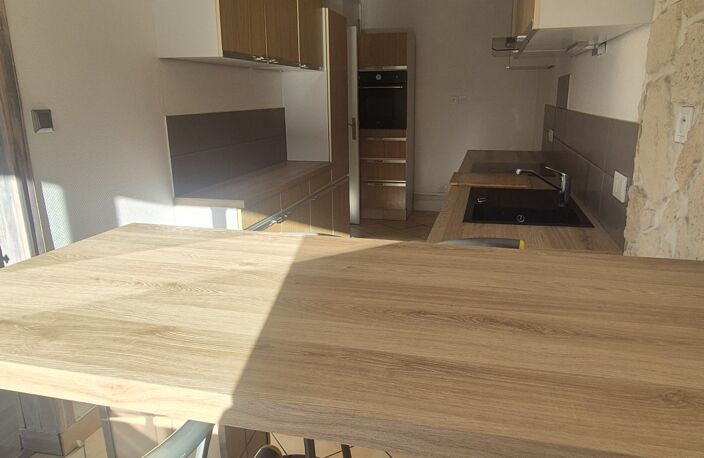 Location Appartement 5 pièces — photo 3