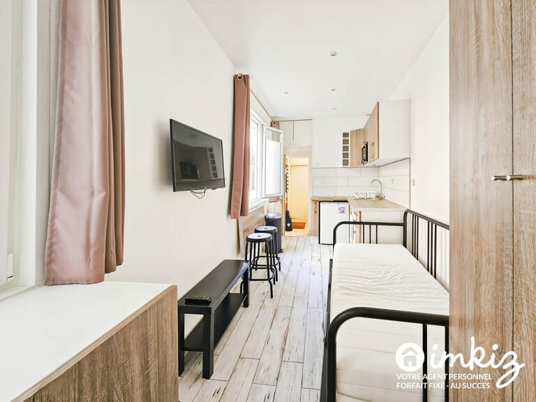 Studio rénové rue piétonne au calme — photo 1