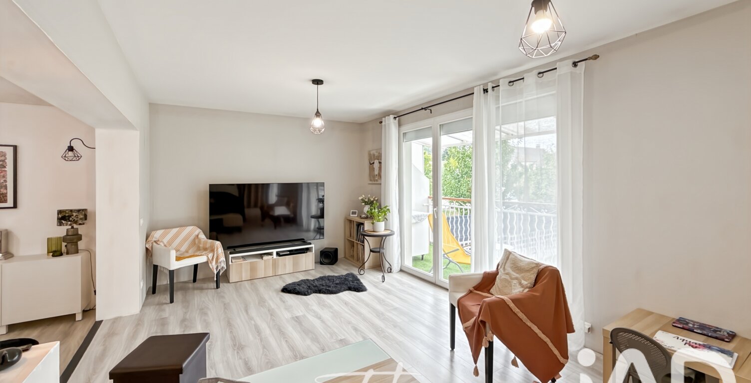 Vente Maison/villa 8 pièces — photo 1