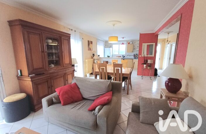 Vente Maison/villa 6 pièces — photo 2