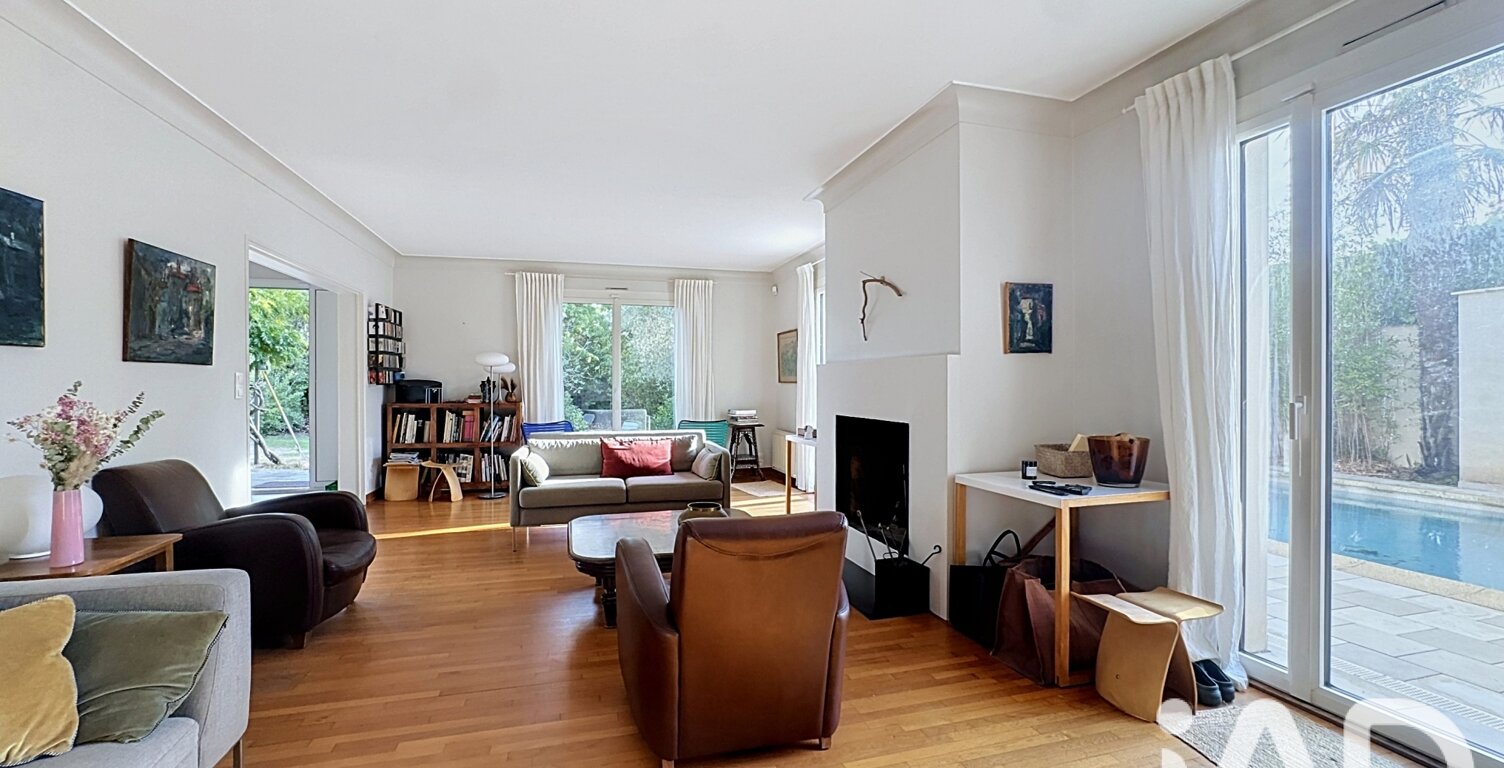 Vente Maison/villa 8 pièces — photo 1