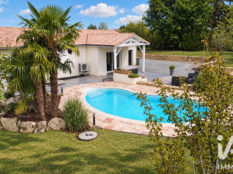 Vente Maison/villa 5 pièces — photo 1