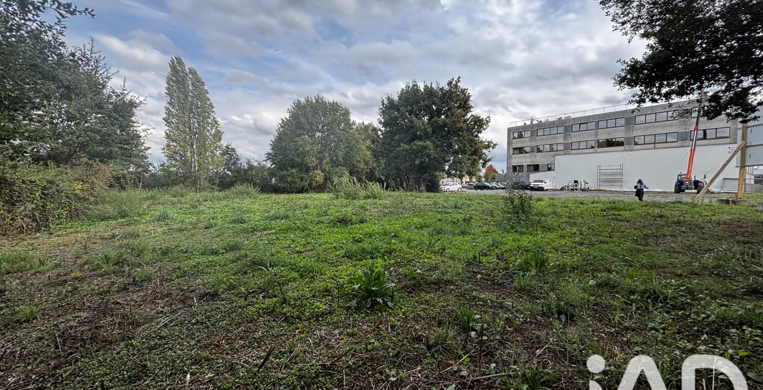 Vente Terrain à bâtir 3 000 m&sup2; — photo 1