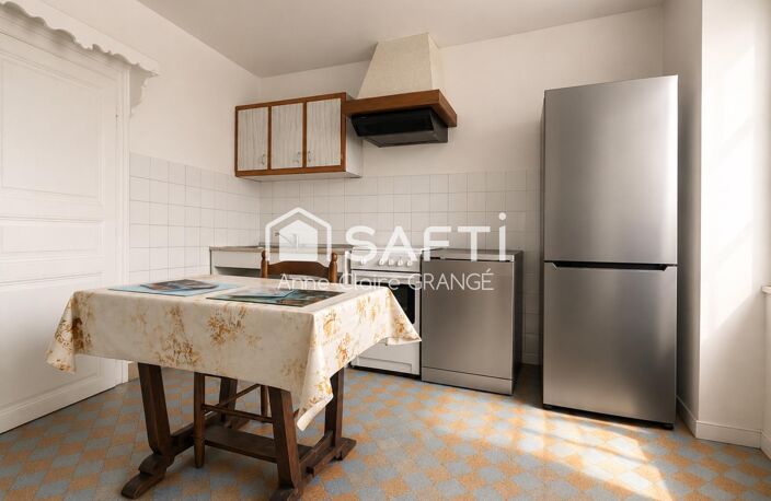 Maison de bourg avec dépendances et fort potentiel d'aménagement  — photo 3