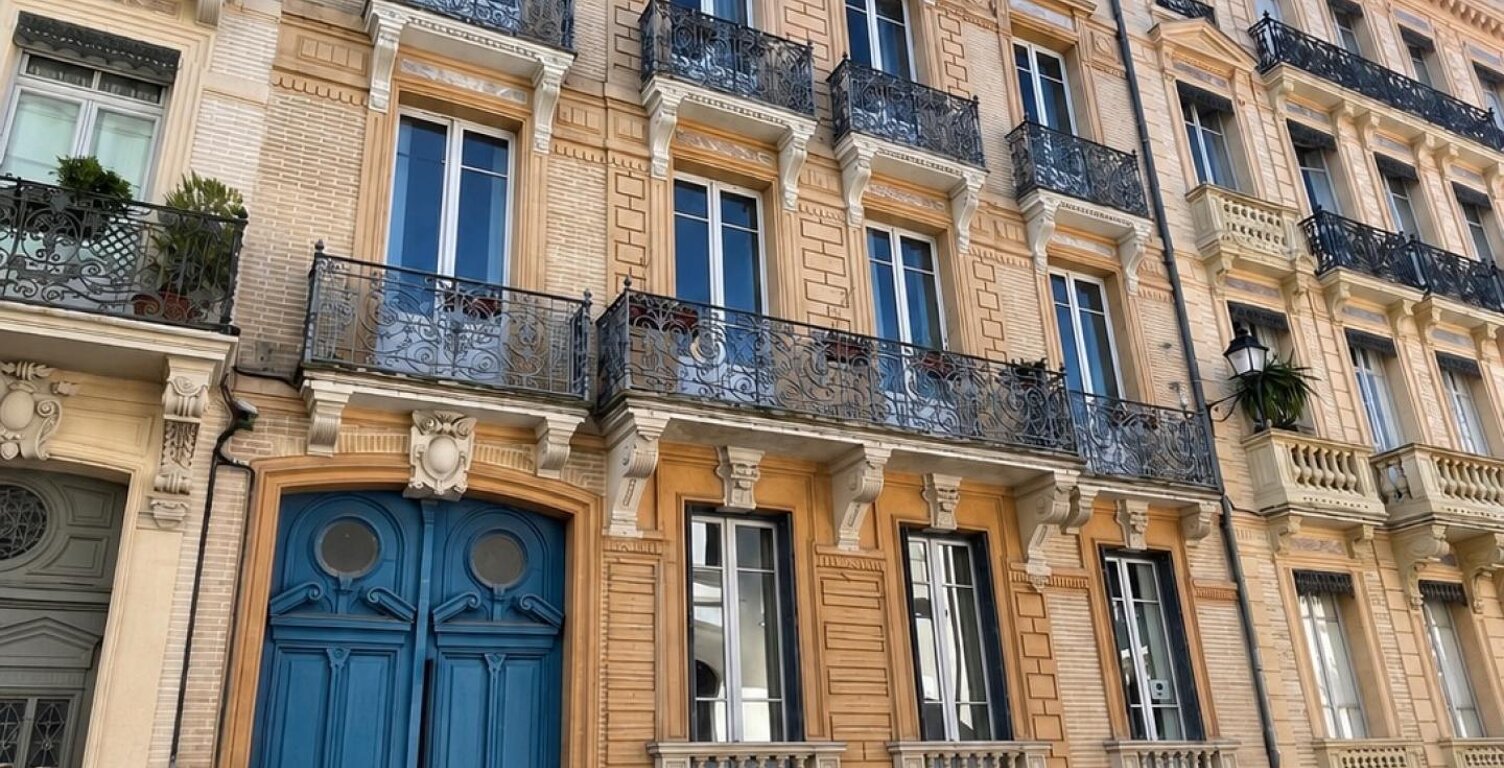 Bureaux de 212 m²  quartier Saint-Sernin — photo 1