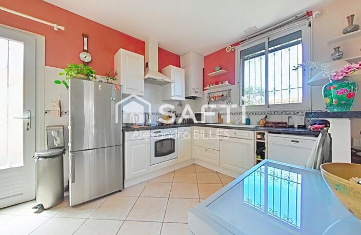 Maison de caractère plain-pied (106 m² surface utile totale avec dépendances), jardin paysager  et garage au cœur de Saint-Cyprien Village — photo 3