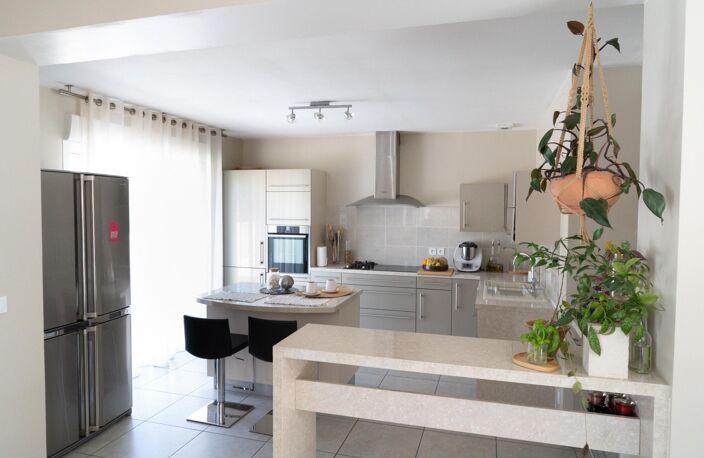 Maison moderne au calme des montagnes de Provence — photo 5