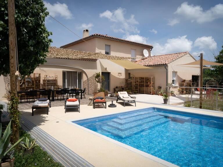 Maison moderne au calme des montagnes de Provence — photo 1