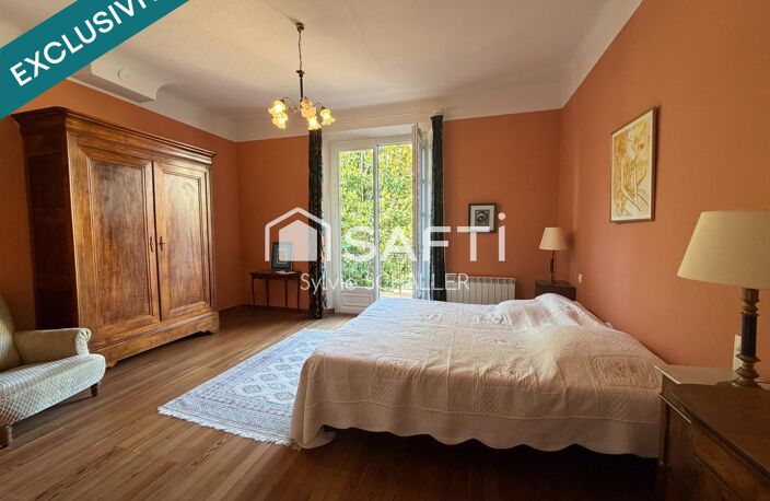Authentique maison de maître dans un havre de paix en centre ville ! — photo 4