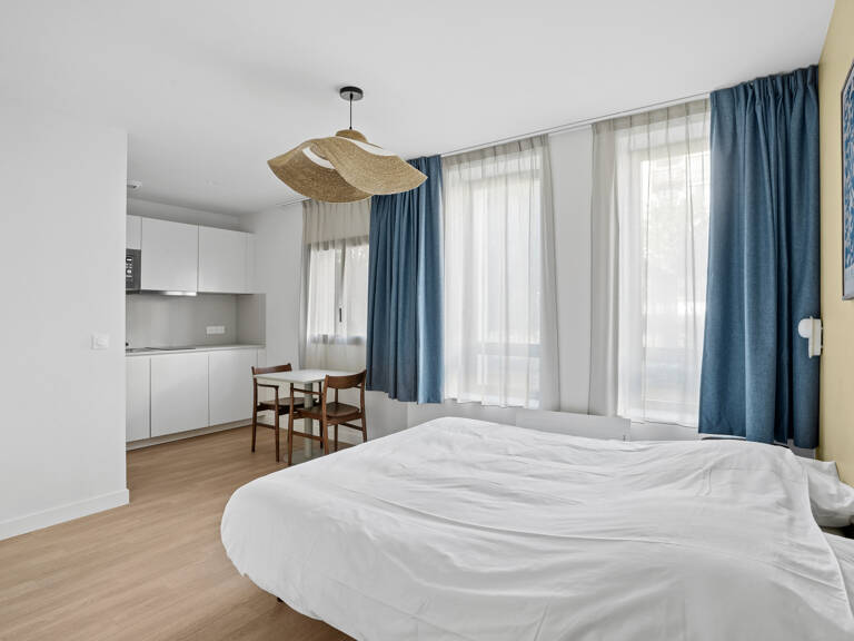 T1 meublé et équipé au centre-ville de Bourg-La-Reine (92) — photo 1