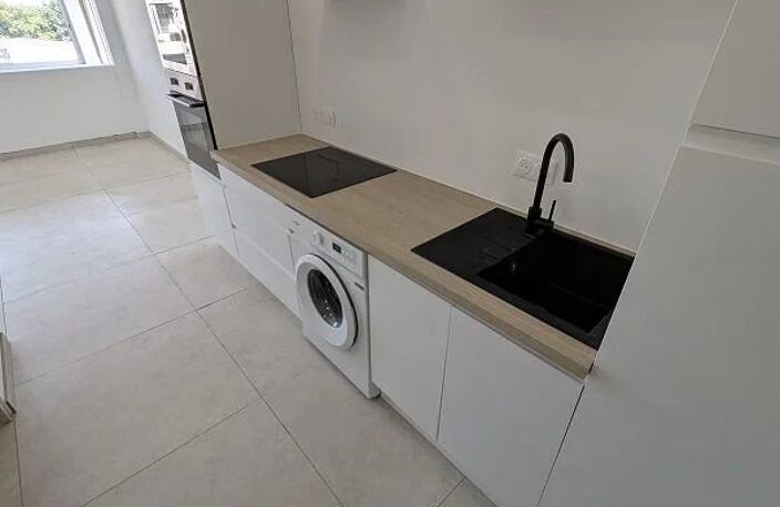 Vente appartement 1 pièce 34 m² Fos-sur-Mer (13270) — photo 2
