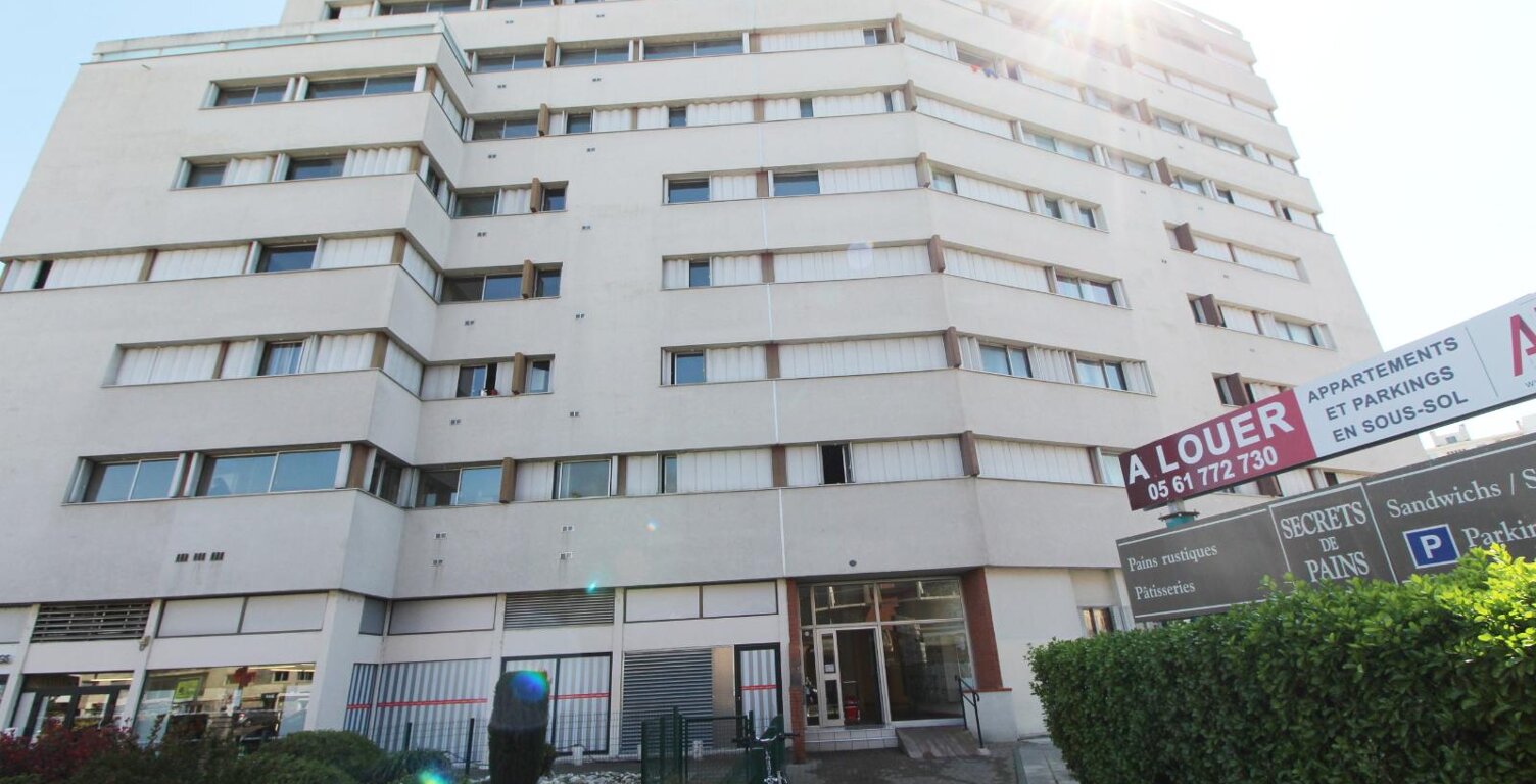 Location appartement 3 pièces 50 m² à Toulouse (31300) — photo 1