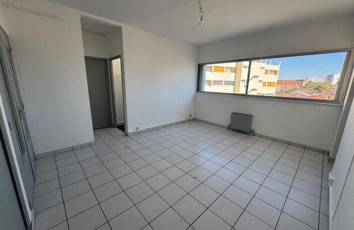 Location appartement 3 pièces 50 m² à Toulouse (31300) — photo 4