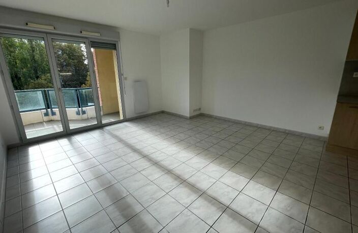Location appartement 3 pièces 63 m² à Toulouse (31200) — photo 2