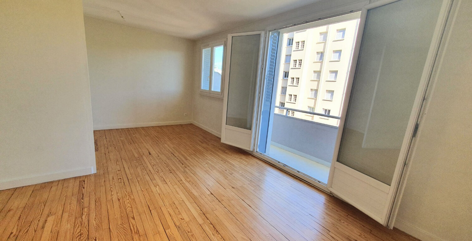Meylan T3 avec balcon — photo 1