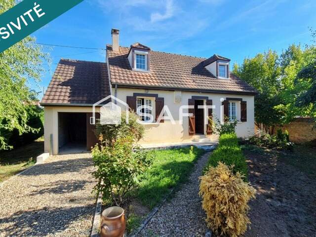 Saint-Amand-Montrond  Maison individuelle de 99 m² avec jardin et garage — photo du bien