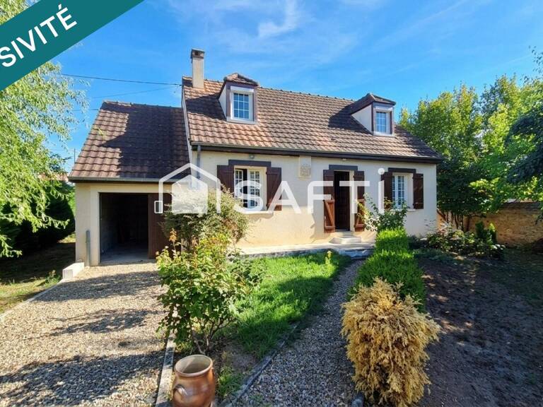 Saint-Amand-Montrond  Maison individuelle de 99 m² avec jardin et garage — photo 1