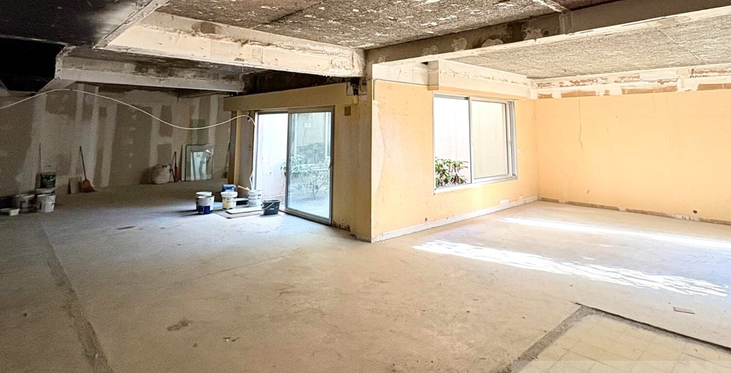 Local commercial — photo 1