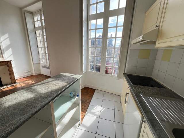 Appartement T2 dans petit immeuble ancien(18ème) — photo du bien
