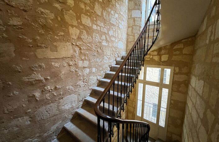 Appartement T2 dans petit immeuble ancien(18ème) — photo 5