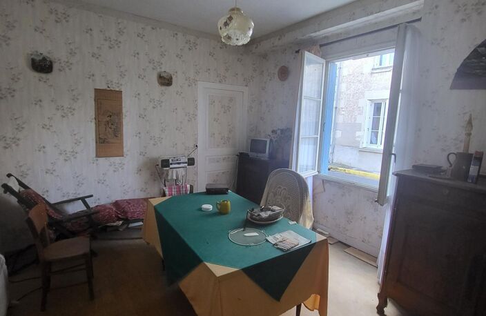 Maison avec fort potentiel, dans hyper centre, cave et grenier aménageable — photo 3