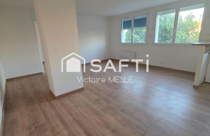 Joli Appartement d'une superficie de 49 m 2, offrant un un salon de 26 m2 ouvert sur un espace cuisine équipée, avec place de parking, dans une résidence calme du 8ème arrondissement de Marseille, quartier Bonneveine. — photo 3