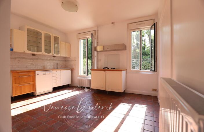 Meulière rénovée au charme authentique — photo 3