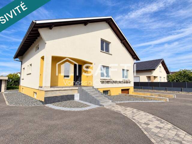 Une maison familiale avec 5 chambres, piscine — photo du bien