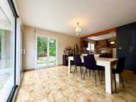 Maison avec vie de plain-pied, garage, abri de jardin sur terrain de 2 040 m². — photo 4