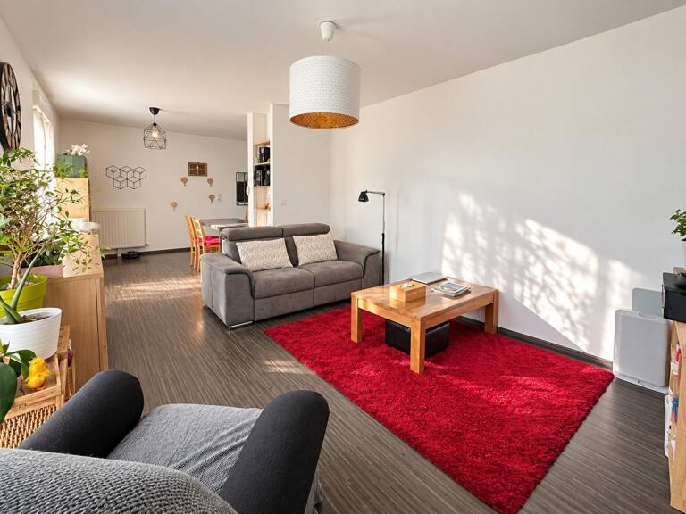 Appartement T3 avec jardin privatif et terrasse à seulement 10 minutes à pied du centre-ville — photo 1