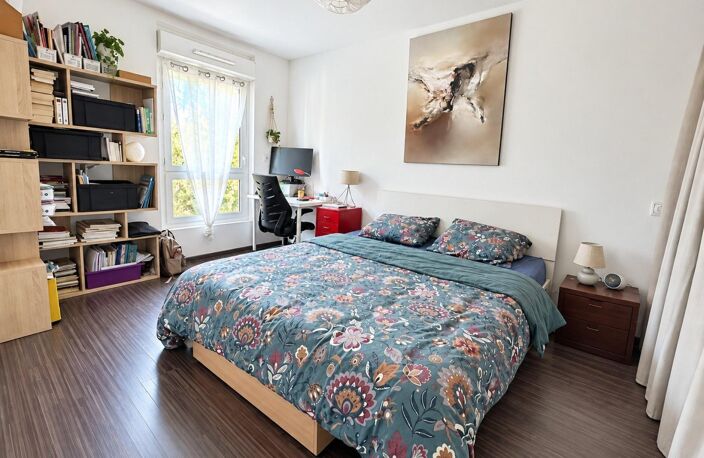 Appartement T3 avec jardin privatif et terrasse à seulement 10 minutes à pied du centre-ville — photo 3