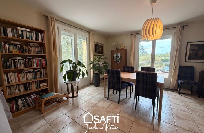 Maison familiale avec piscine sur 1 930 m2 arborés — photo 4