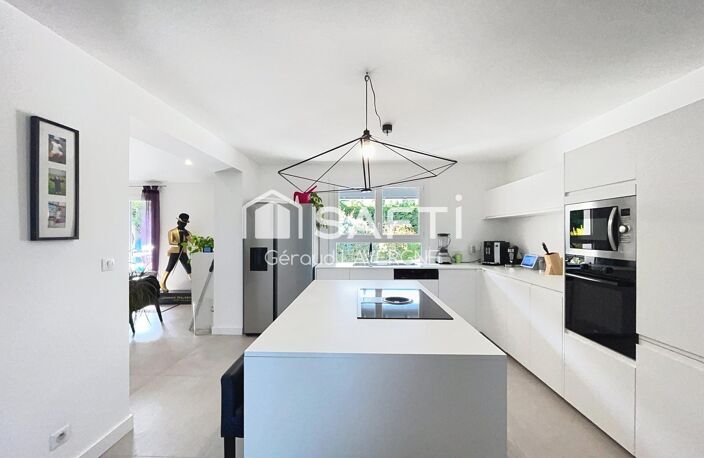 Superbe maison rénovée avec piscine et dépendance — photo 5