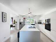 Superbe maison rénovée avec piscine et dépendance — photo 4
