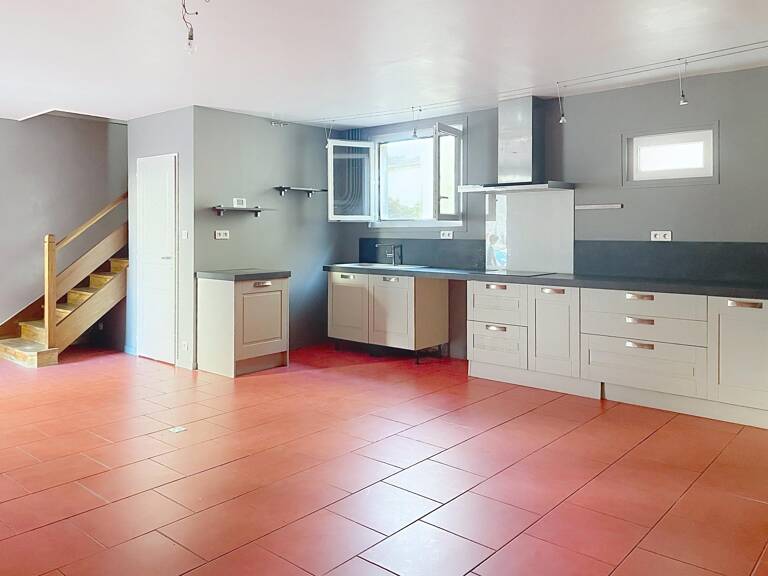 Maison 4 chambres et bureau a Cognac — photo 1