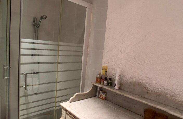 Petit pied à terre aux alentours de l'étang et de la mer à petit prix! — photo 3