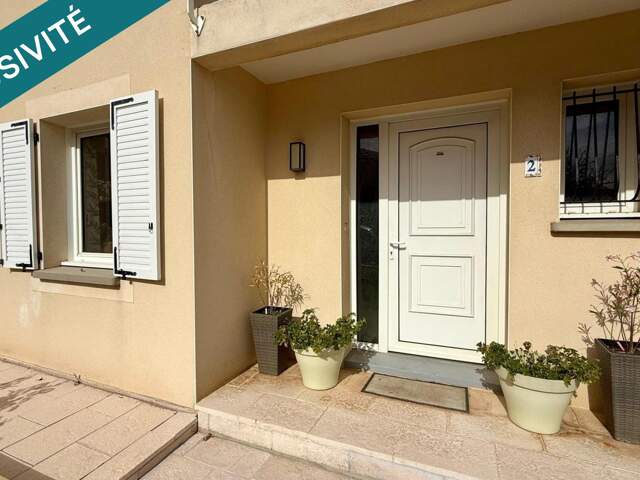 Maison familiale à Houdemont avec garage et jardin — photo du bien