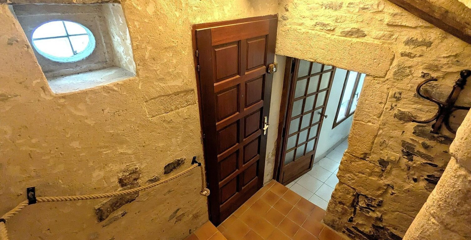 Maison de caractère à deux pas des commodités — photo 1