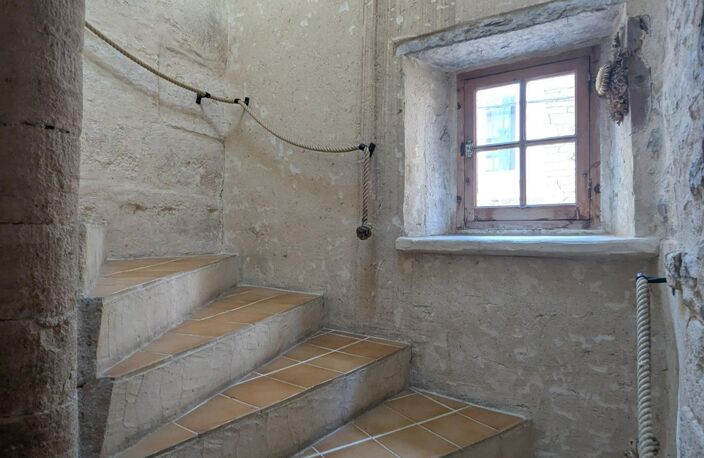 Maison de caractère à deux pas des commodités — photo 3