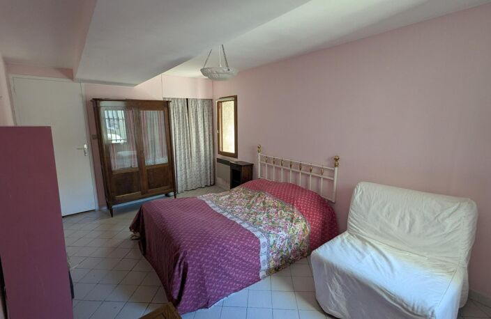 Maison de caractère à deux pas des commodités — photo 4