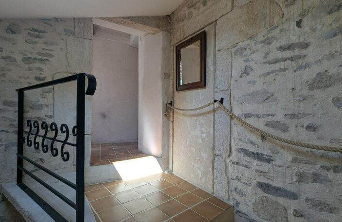 Maison de caractère à deux pas des commodités — photo 5