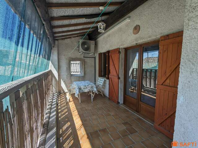 Maison de caractère à deux pas des commodités — photo du bien